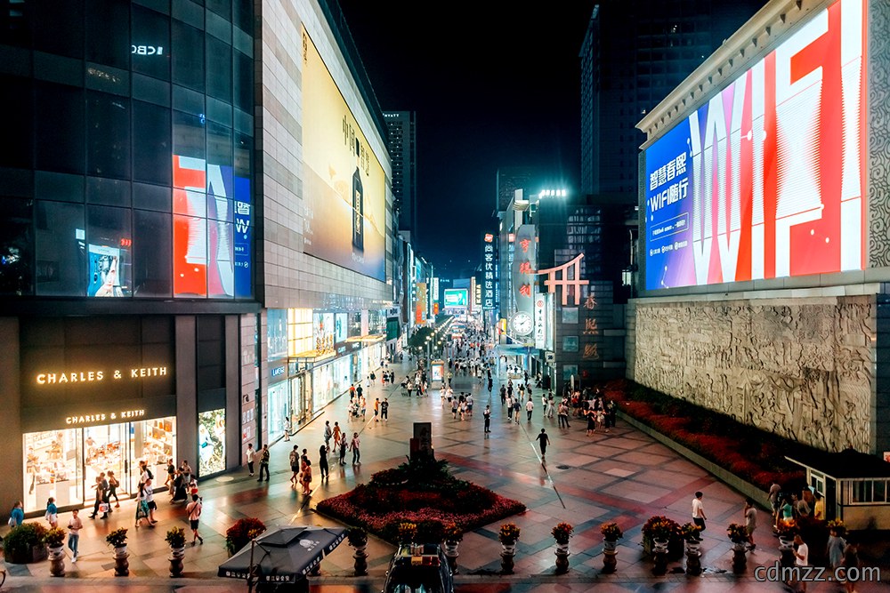 成都春熙路步行街实体店设计参考图